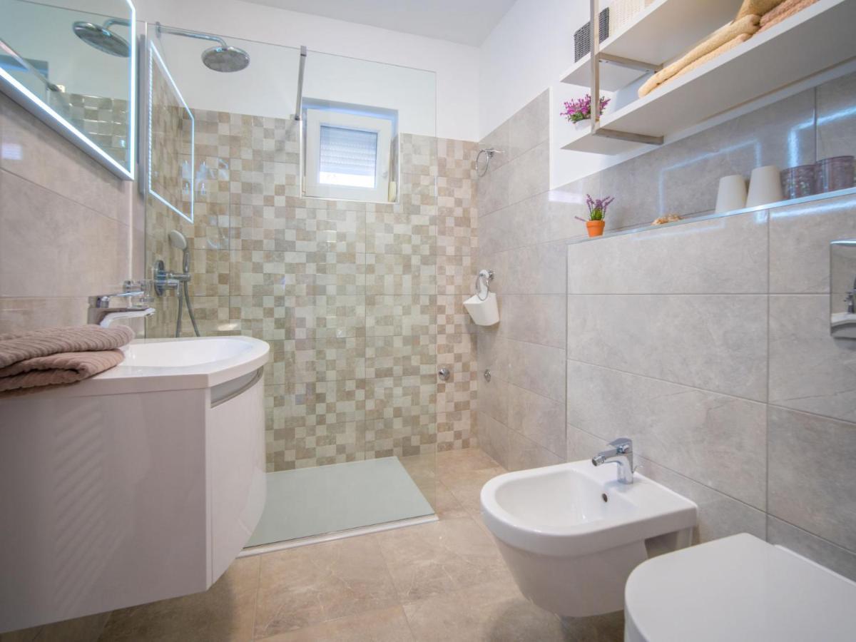 Holiday Home Nikolina By Interhome Ловран Екстериор снимка